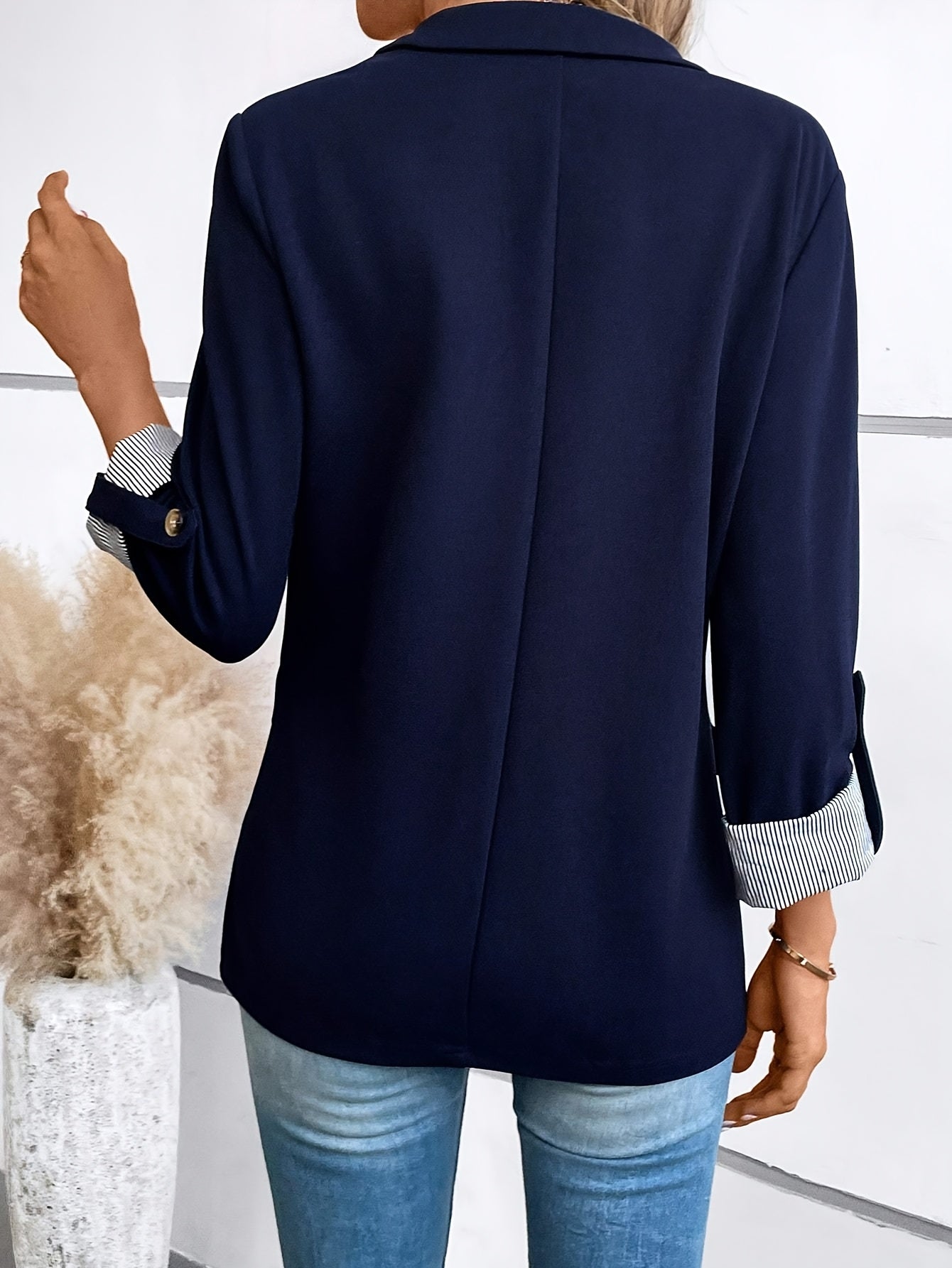 Dam Blazer Elegant Kavaj med Uppvikta Ärmar – Perfekt för Kontor och Vardag