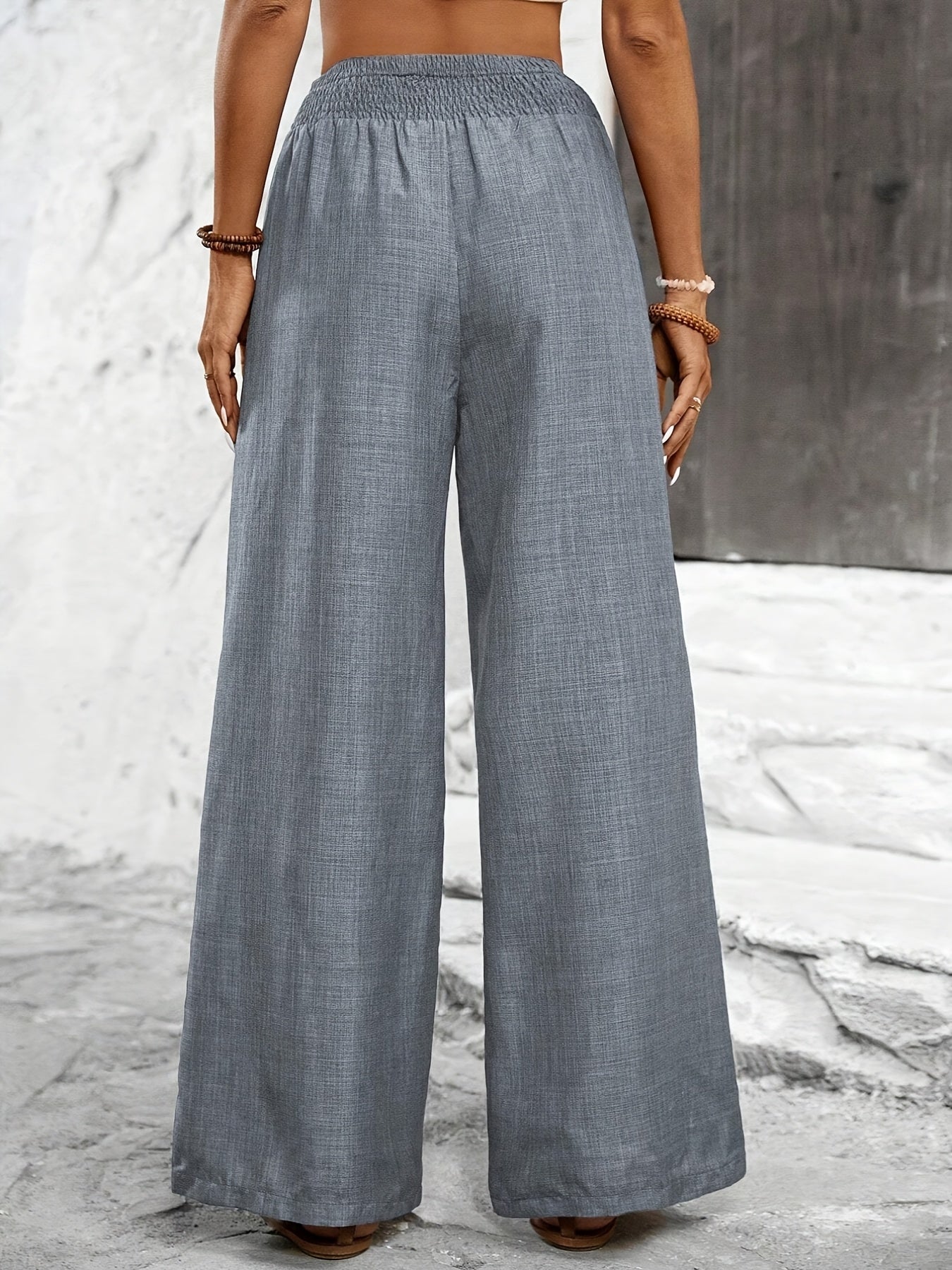 Dam Eleganta Vida Byxor med Smockad Midja för Avslappnad och Stilren Look