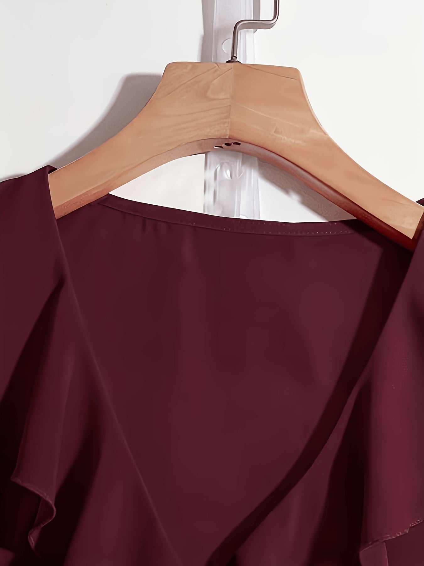 Damblus med volang och puffärmar för elegant och romantisk stil - Perfekt för vardag och fest