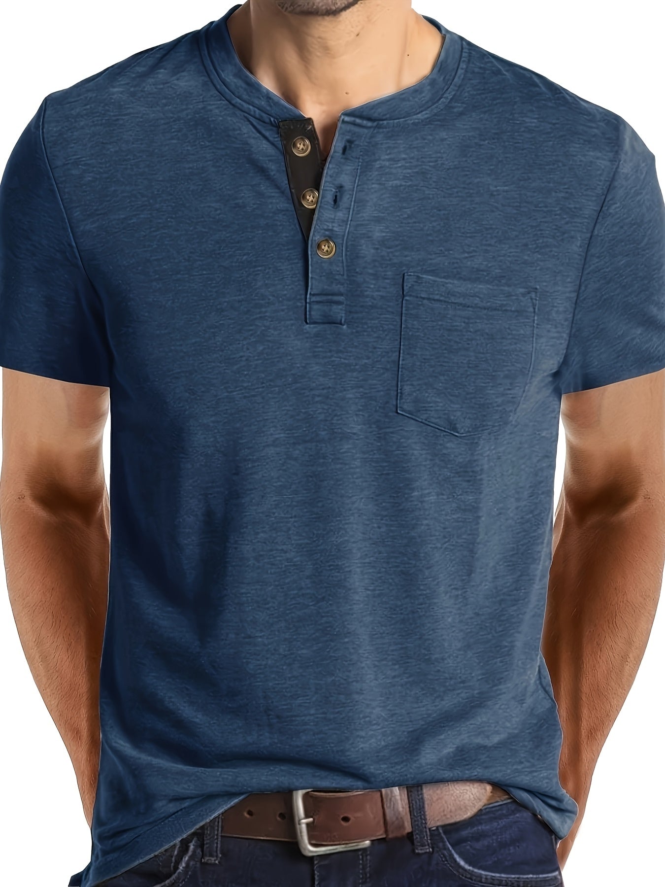 Herr T-shirt med knappslå och bröstficka – Casual stil för vardag och fritid