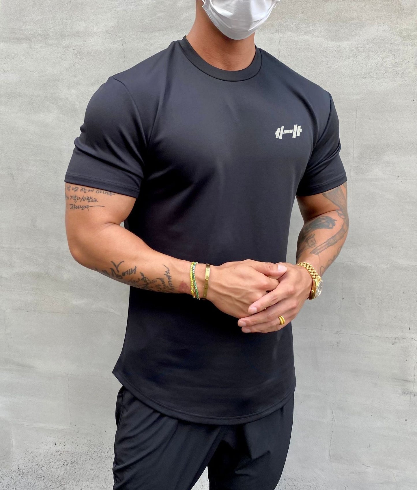 Donald – Amerikansk Slim Fit Muskel Rundad Hem T-shirt med Korta Ärmar