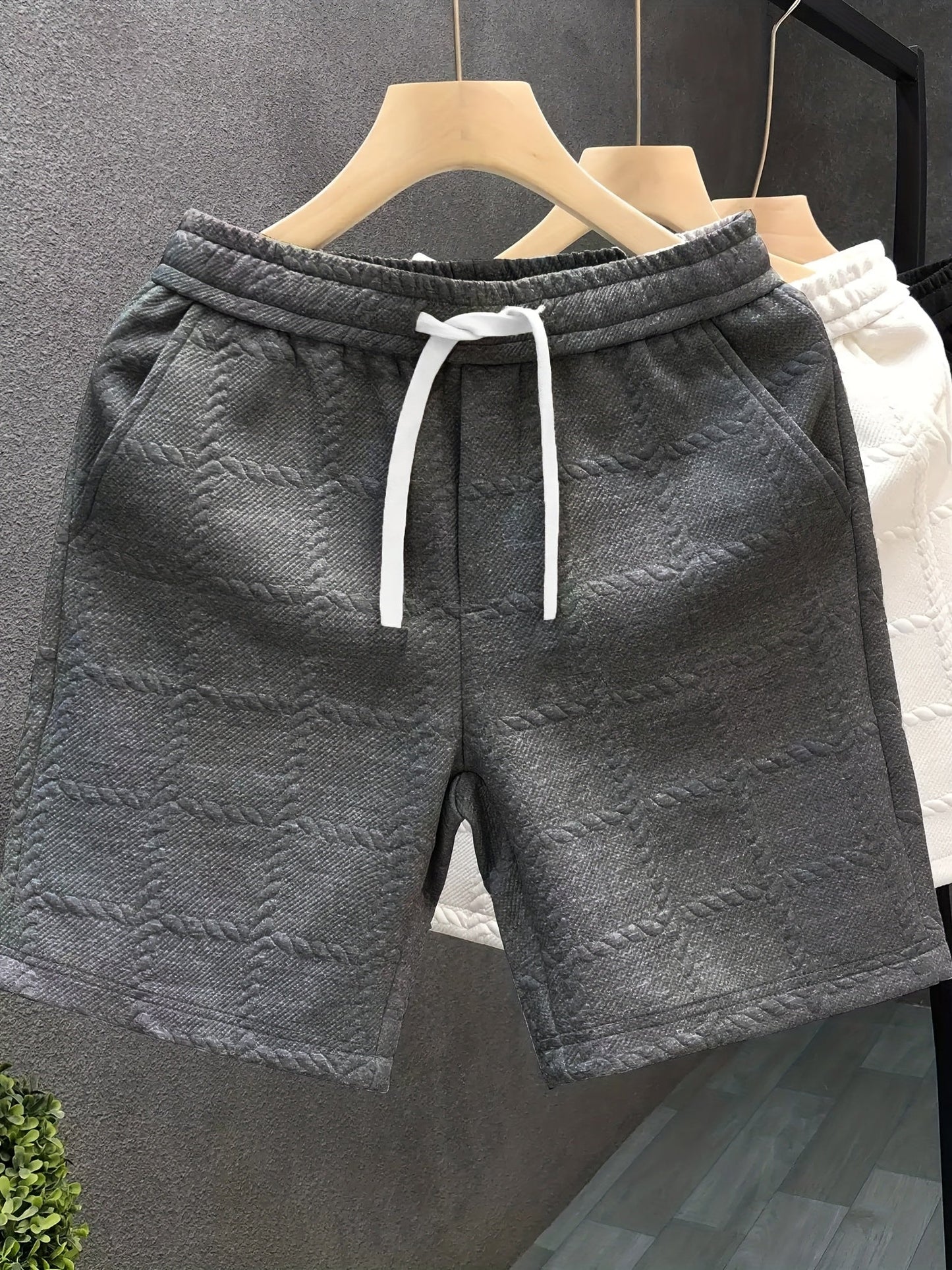 Herrshorts med Präglat Rutmönster – Modern Sportig Stil för Fritid och Träning