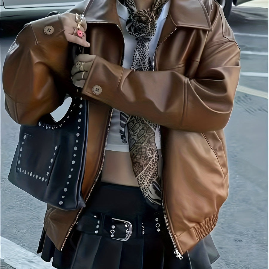 Kvinnlig jacka i avslappnad passform med krage och dragkedja, finns i flera färger