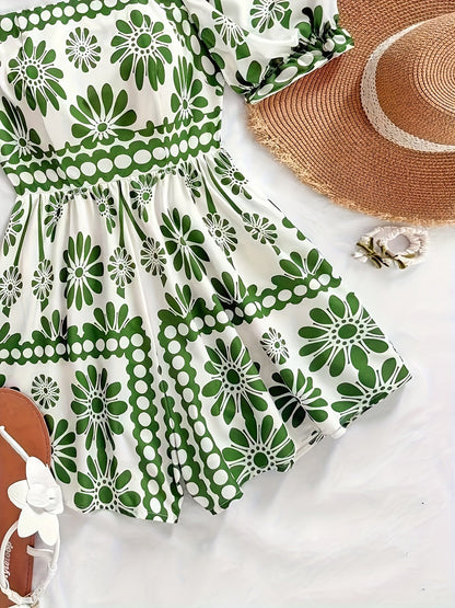 Dam Playsuit med Puffärmar och Vintage Blommönster – Perfekt för Sommar och Trädgårdsfest