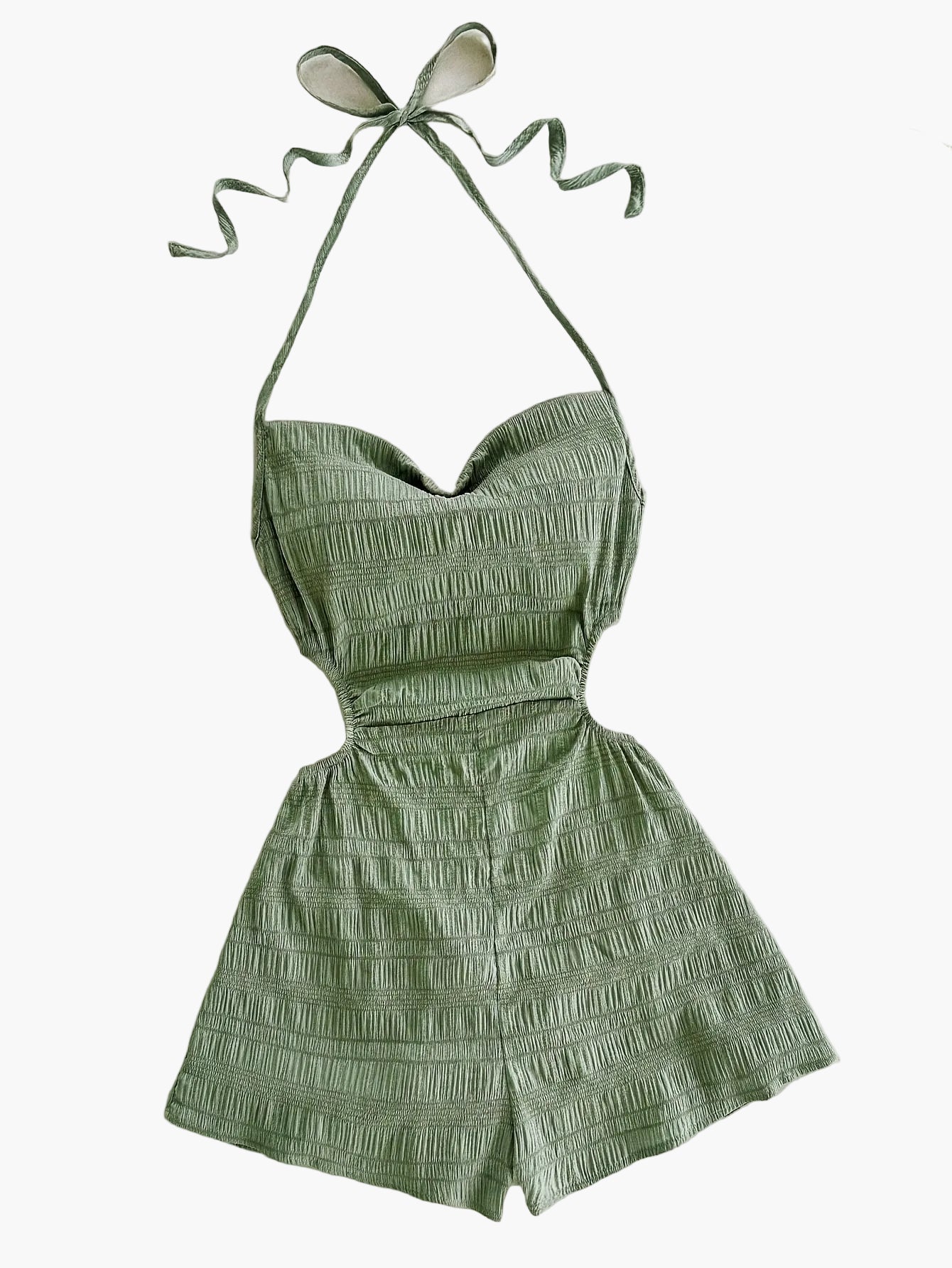 Dam Playsuit med Halterneck och Cut-Out – Trendig Sommarstil för Semester och Strand