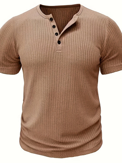 Herr T-shirt med ribbad struktur och knappslå – Ledig och stilren för sommar och vardag