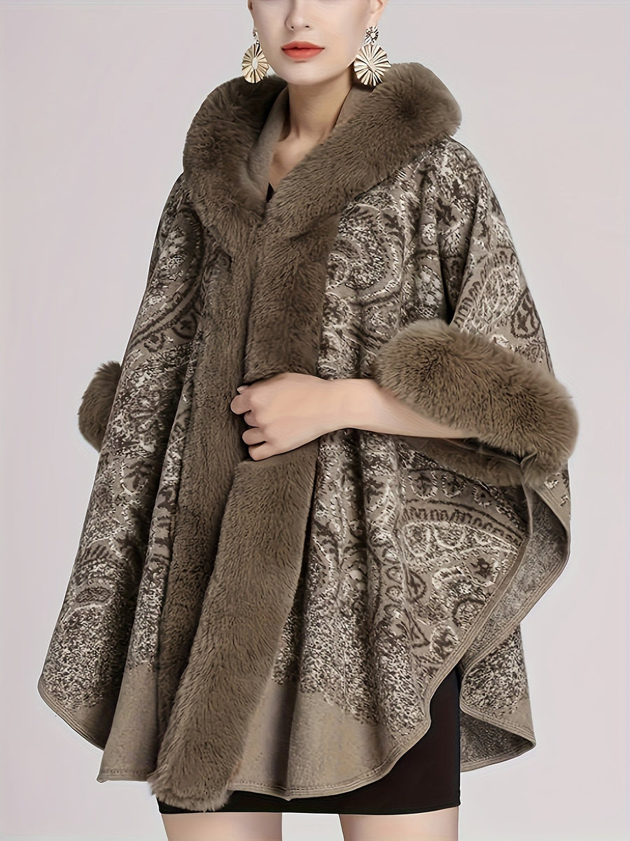 Mönstrad Poncho med Fuskpälsdetaljer och Huva Brun
