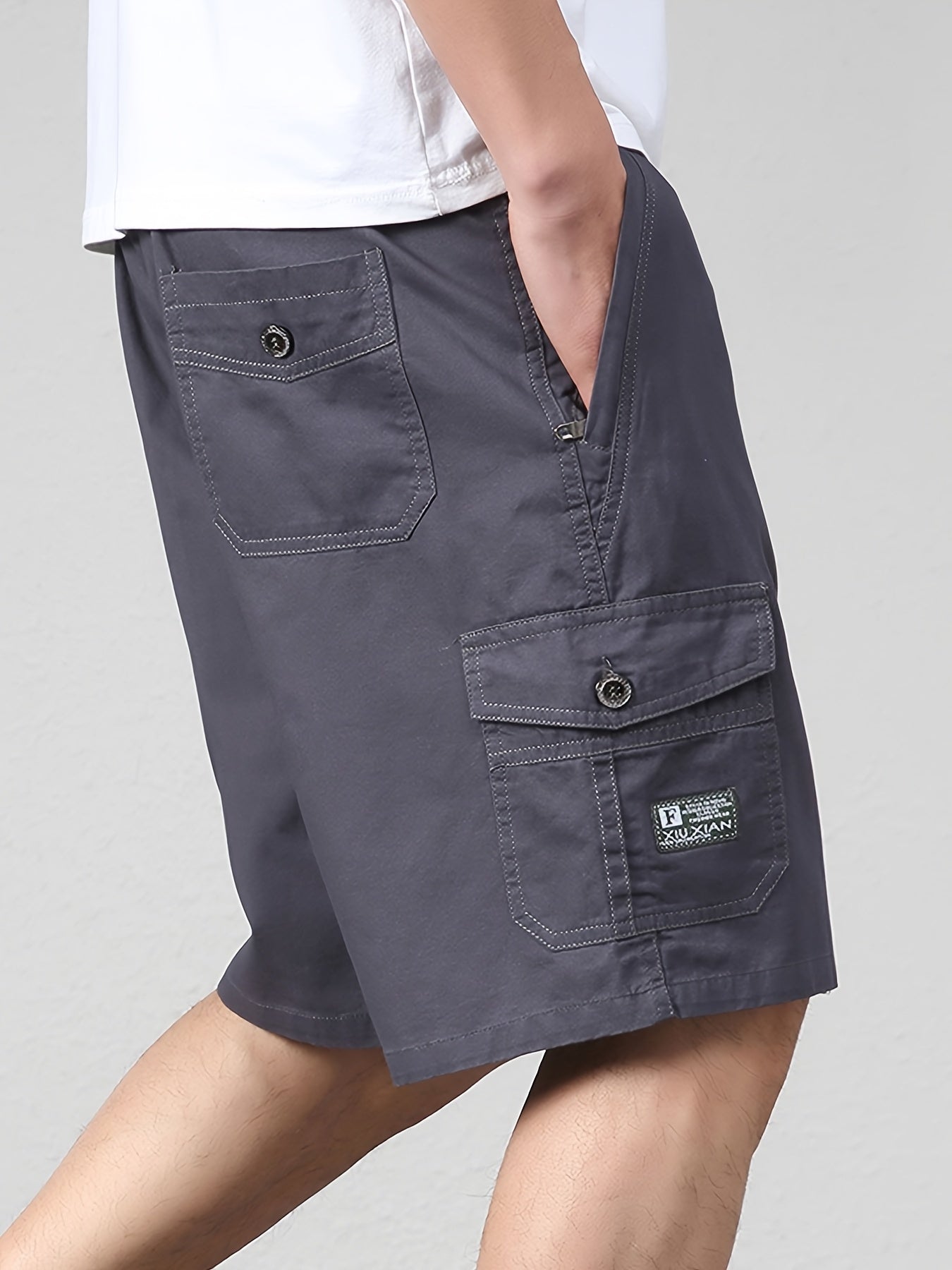 Herrarnas avslappnade cargoshorts med fickor för vardag och fritid