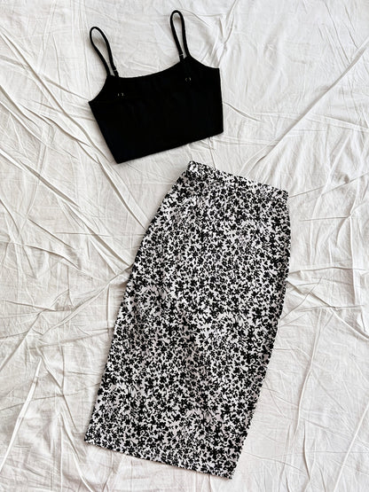 Dam Set – Trendigt Semesterkit med Crop Top och Blommig Kjol, Perfekt för Sommaren