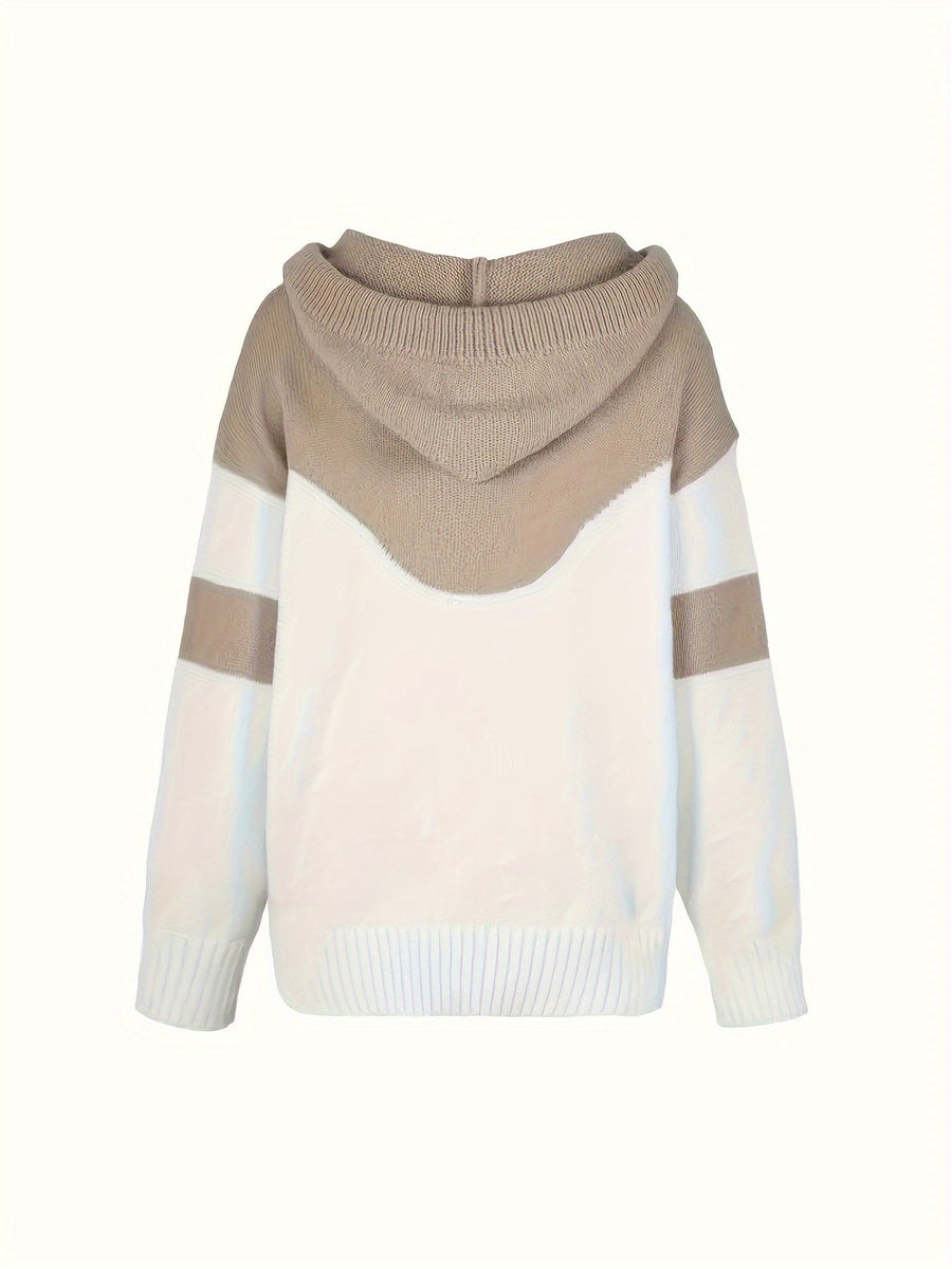 Färgbeskuren stickad huvtröja med dragsko och magficka för dam