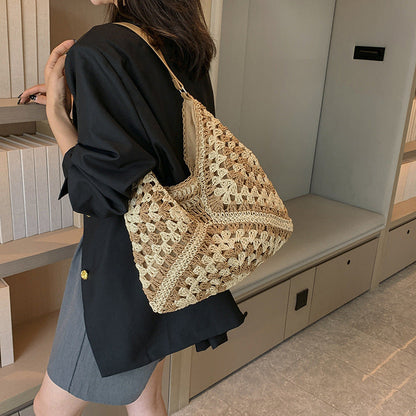 Somrig virkad handväska för kvinnor – boho-inspirerad stor tote väska med axelrem