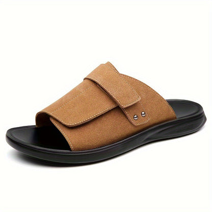 Herrsandaler med justerbar rem och modern design för vardagsbruk och fritid