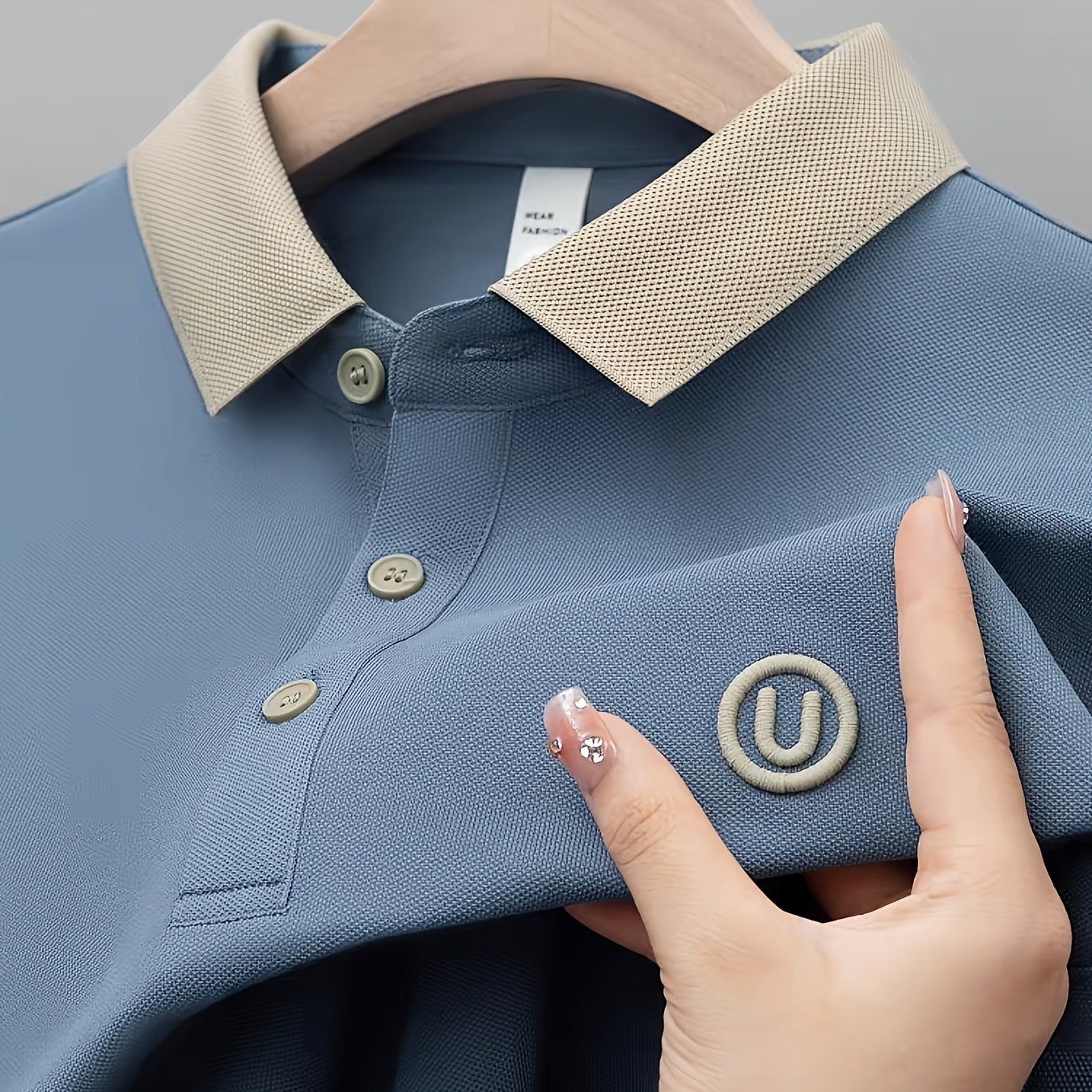Herr Pikétröja Klassisk Casual med Kontrastkrage och Broderad Logotyp - Stilren för Vardag och Fritid