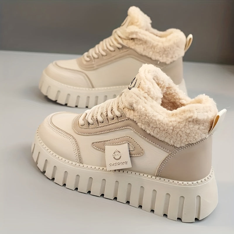 Svarta och beiga plattformssneakers med tjock sula och teddyfoder