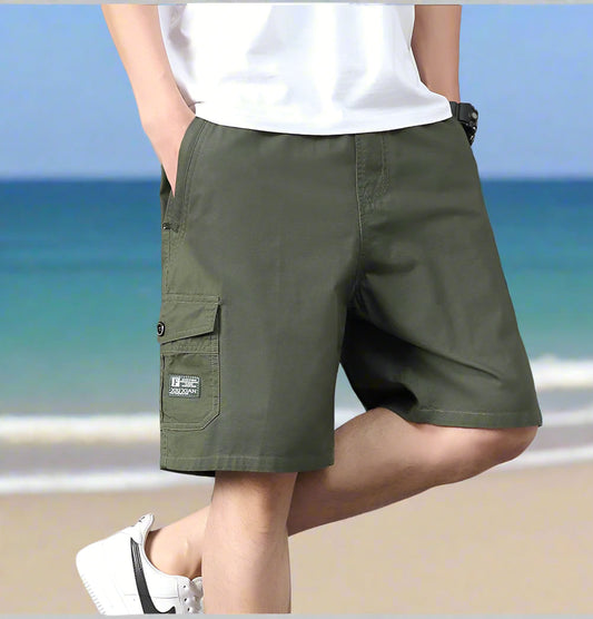 Herrshorts för strand och fritid med cargo-stil och praktiska fickor