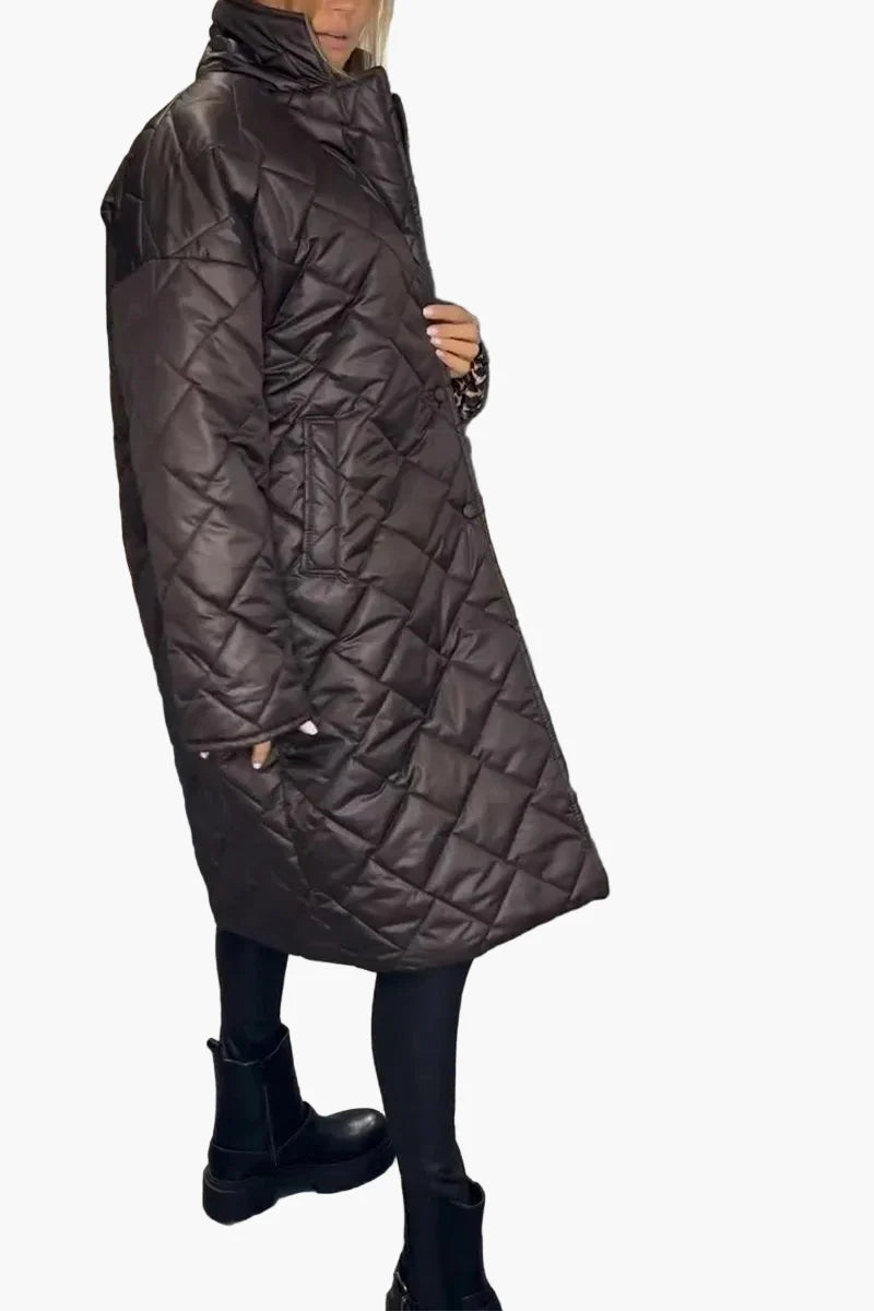 Dam Quiltad Vändbar Vinterkappa med Elegant Siluett och Leoparddetaljer – Perfekt för Kalla Dagar