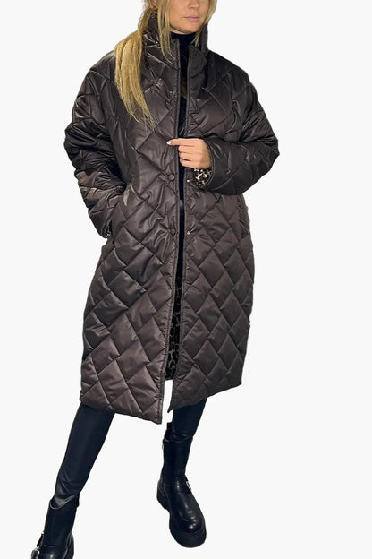 Dam Quiltad Vändbar Vinterkappa med Elegant Siluett och Leoparddetaljer – Perfekt för Kalla Dagar