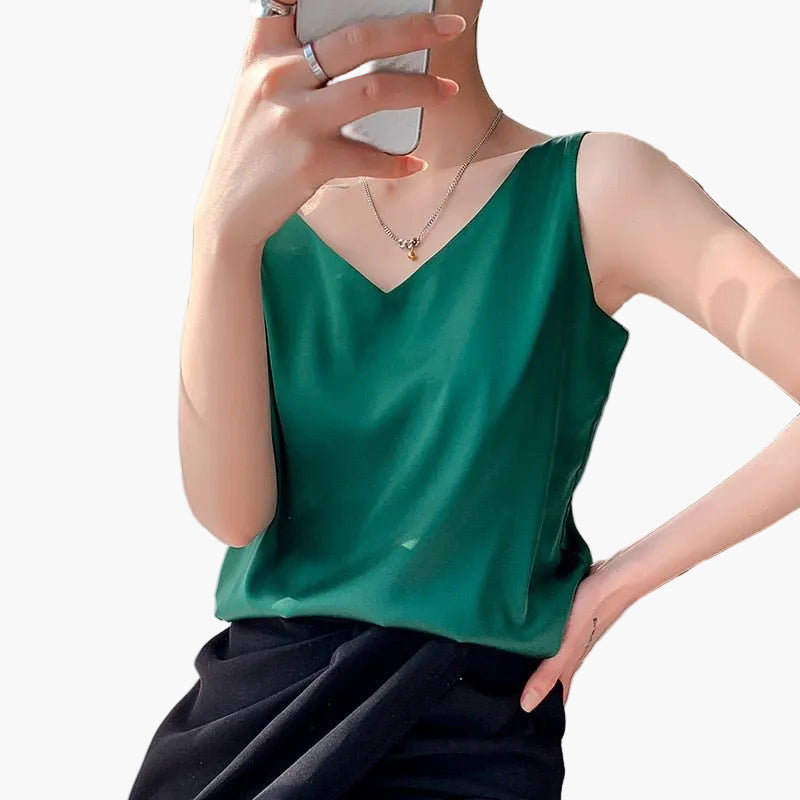 Damtop med elegant V-ringning – Modern och chic för vardag och fest